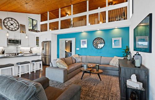 Lakefront, Private dock, ensuite-unit, King bed, Free EV charger, Boat Friendly - Foto 4