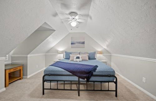 Hobbs Mill Ski Lodge Theater Games Dogs OK - Photo 65