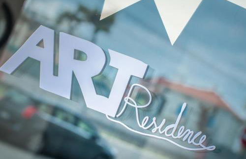 Residence Art - Photo 16