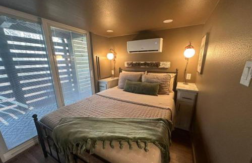 Blueberry Farm Cottage, Hot Tub, Creek, Game Room - Foto 39