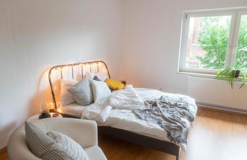 Große 3 Zimmer Wohnung mit Netflix in zentraler Lage - Foto 1