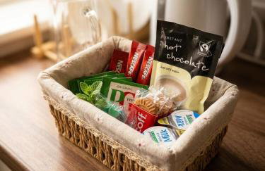 Stylish Studios 20 min train to Central London - Foto 9