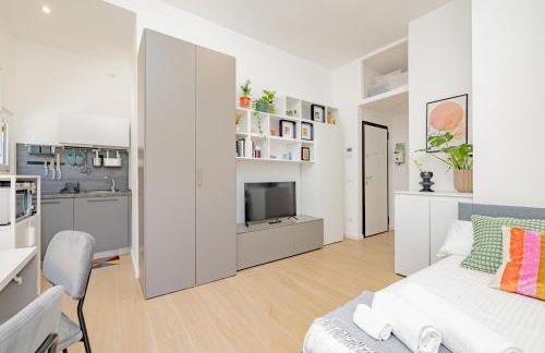 Comfy & Chic near Università IULM & Famagosta-Ideal for Work - Foto 1