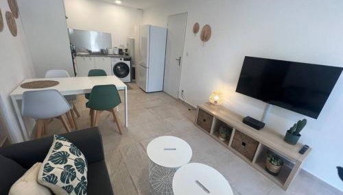 La Glycine - Parking gratuit - AC CLIM - Cour privé - - Foto 2, stove, pet friendly, minibar