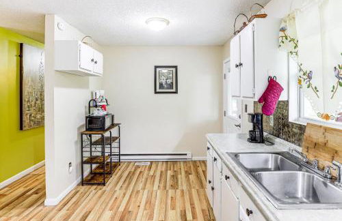 3 Mi to Dtwn Asheville Duplex with Spacious Yard! - Foto 9