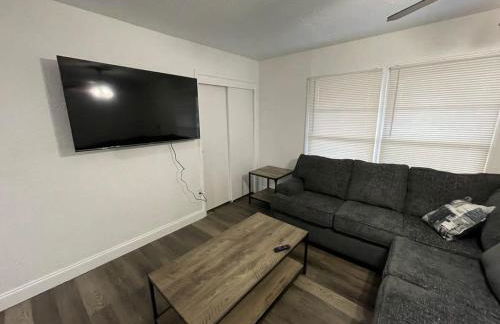 Cozy 3-Bedroom, 1-Bath Home Close to Fort Sill - Foto 3