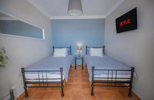 Casa Conil with a private 25 meter heated pool - Photo 31