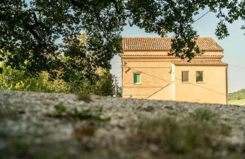 Villa con Piscina, Relax e Natura nelle Marche by WeHostYou - Foto 7