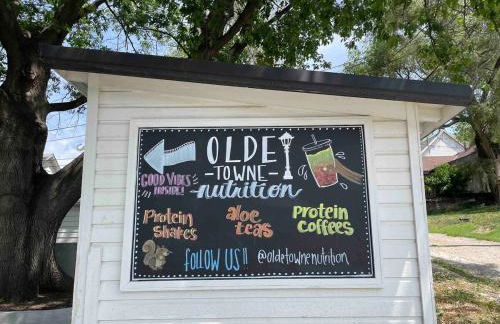 The Duke in Charming Old Towne Elkhorn - Foto 5