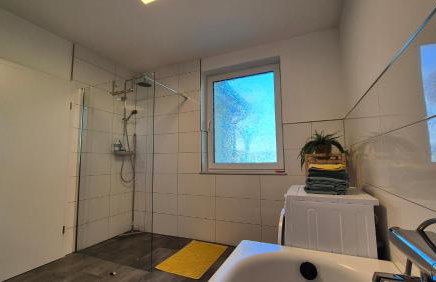 geräumige, moderne Ferienwohnung mit PKW- und Fahrradstellplatz - FeWo Nordland - Photo 24