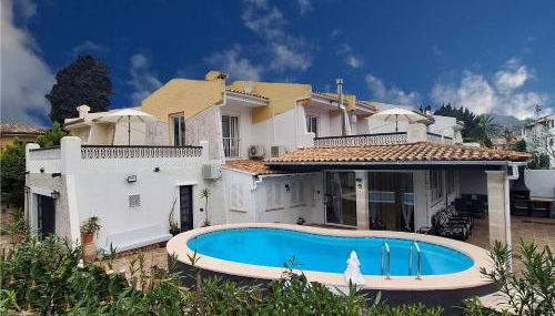 Villa Nevada - Espacioso Chalet con Piscina Privada - Foto 2