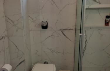 Apartamento na Praia da Enseada, 100 mt praia - Foto 21