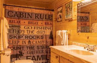 Cabin #6 Bobcat Bunkhouse - Pet Friendly - King Bed - Sleeps 4 - Photo 21