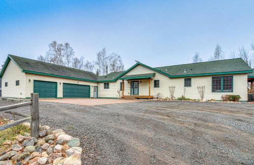 Private Lakefront Home with Game Room in Aurora! - Foto 4