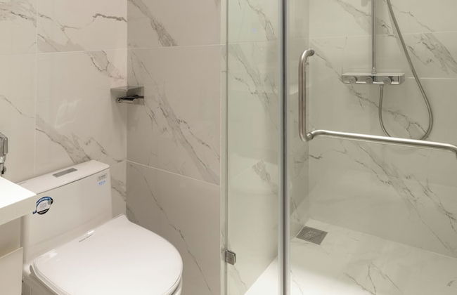 Otis Apartment - Photo 26