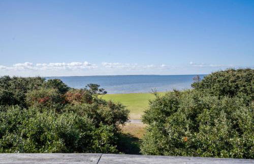 Waterfront luxury w-beach resort-pool-golf-tennis-fishing & views! - Foto 67