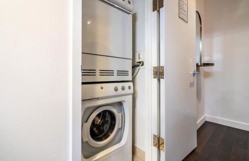 FiDi Studio with Work Setup by Anyplace - 8827 - Foto 14