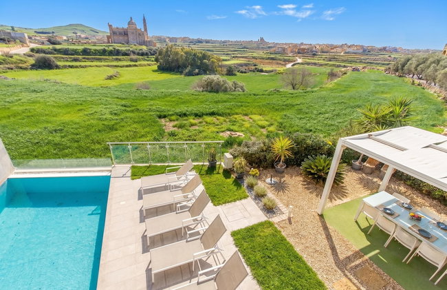 Twilight Gozitan Farmhouse With Pool - Foto 28