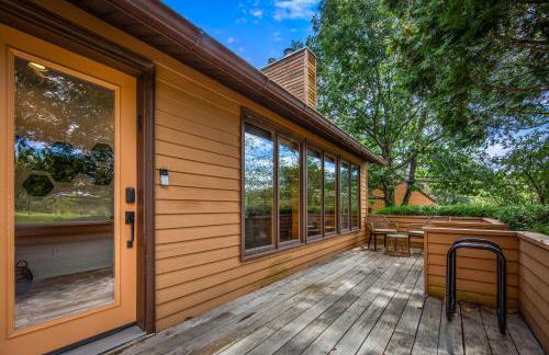 Relaxing Catskill Escape- Mountain Views - Hot Tub - Fire Pit - Heated Pool - Foto 24