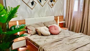 BOUTIQUE LUXURY City Center - Photo 3