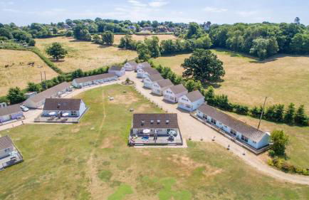 Seaview Holidays - Salterns Village - Photo 7