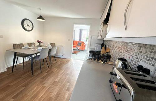 No.32 by Blue Skies Stays - Photo 8