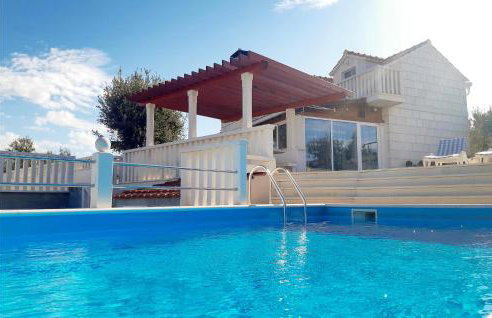 Three-Bedroom Holiday Home With Sea View In Praznica - Foto 2