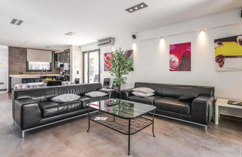 Awesome Home In Sant Pere Pescador - Foto 18