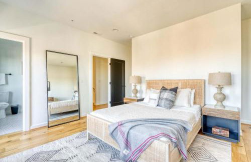 Stay Portland - Custom North Tabor Farmhouse - Gym & Kitchen - Photo 14