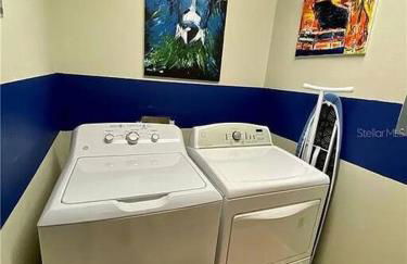 4BR Private Dock, Warm Spring Canal, Kayaks, Canoe - Photo 14