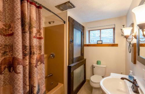 2 Mi to Big Boulder Mtn Family Ski Gem on 1 Acre! - Foto 30