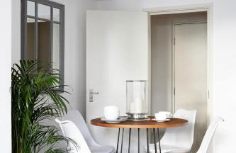 Aisiki Living at Upton Road, Multiple 1, 2, or 3-Bedroom Apartments, King or Twin Beds with Free WiFi & Parking Space - Foto 122