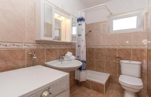 5 Bedroom Cozy Home In Biograd Na Moru - Foto 34