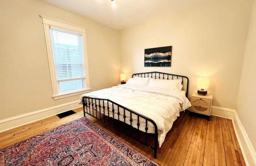 Trendy and Stylish 3BR Uptown Duplex - Foto 7