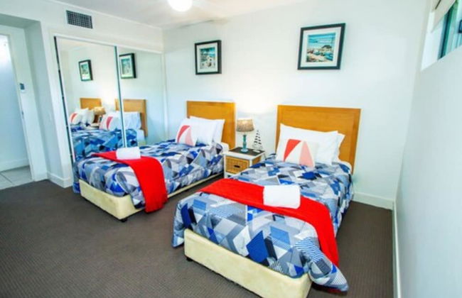 Pavillions on 1770 - Photo 10