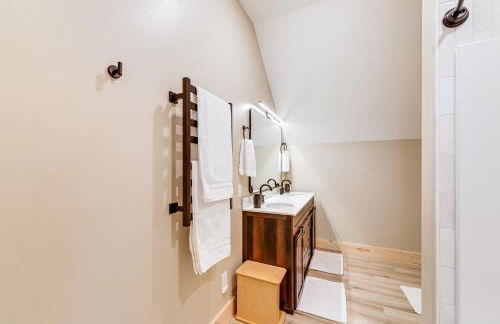 Views, Trails, Hot Tub and More Luxe Wyoming Oasis - Foto 19