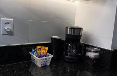 Apartamento moderno Climatizado, Confortável, com área Gourmet completa - Foto 13