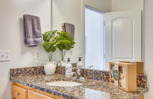 Charming Orem Townhome 5 Mi to BYU! - Photo 15