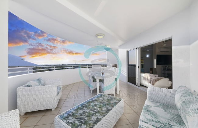 Lux Beachfront PH Office Pool Skyline Views - Foto 13