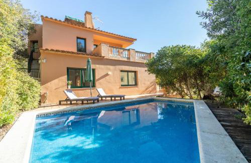 Sa Riera: Vistas Piscina y Playa a pie - Foto 1