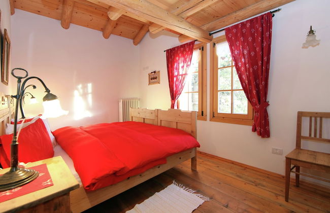 Typical Cottage in Bellamonte Italy with Hot Tub - Foto 4