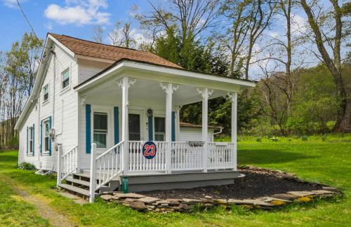 Cozy Milford Cottage on Half Acre w Deck & Grill - Foto 1