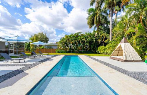 Pickleball fun Family home near Hard Rock Stadium - Foto 7