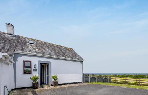 Bay View Cottage - Photo 1