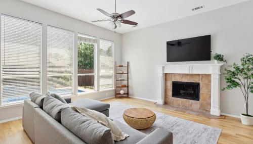 Family Fun Retreat- Pool & Entertainment Haven! home - Foto 2