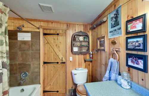 Peaceful Oakfield Cabin on Mattawamkeag River! - Foto 12