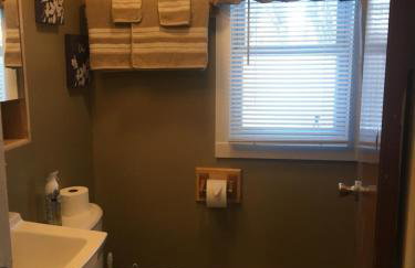 Home Away From Home, Recently Renovated - Foto 29