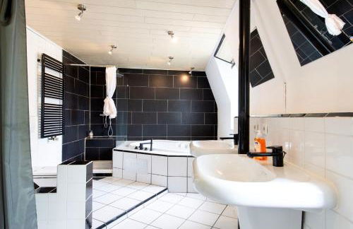 Gemütliche Unterkunft direkt im Zentrum - 10 min zum Airport Weeze - Foto 5