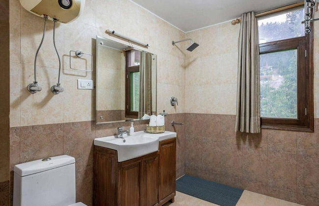 The Bear Creek Luxury 2BHK Villa Manali - Foto 8