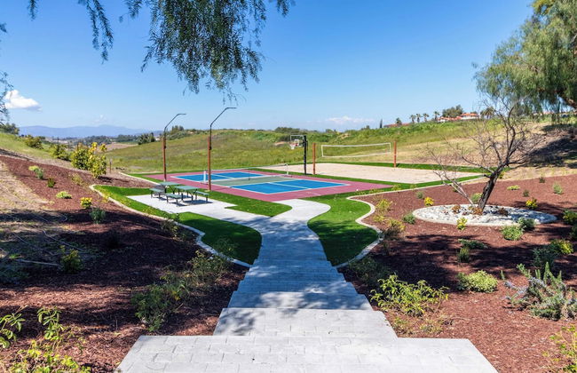 Chateau Syrah by Avantstay Picturesque Estate w/ Pool, Table Tennis & Pool Table New Pickleball Court + Basketball Hoop - Foto 53